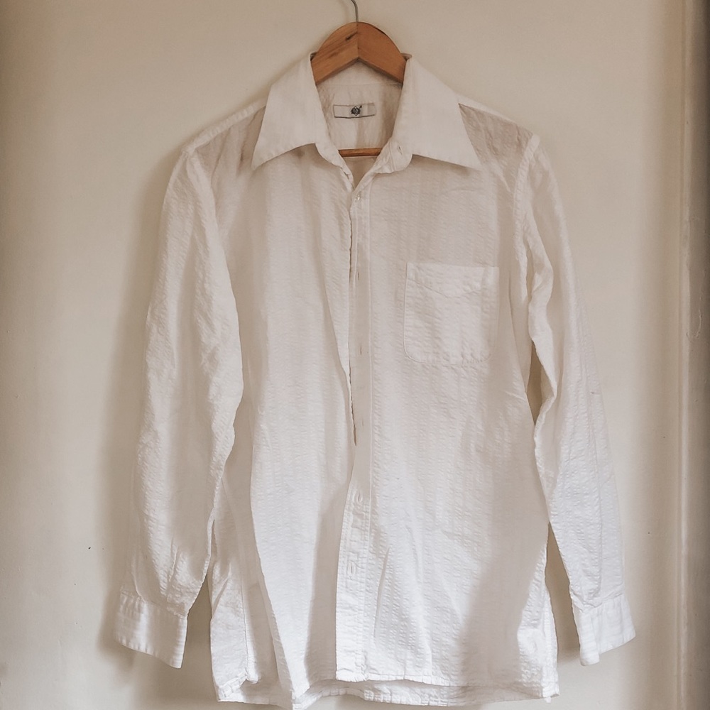 Textured casual long sleeve button down shirt, size L